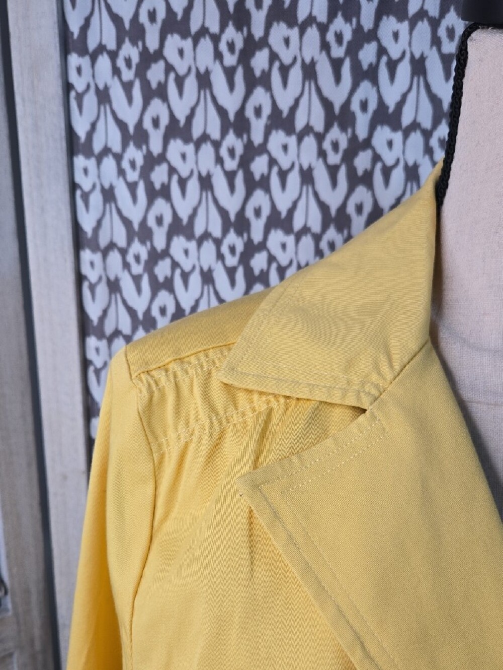 Joan Rivers Jacket Blazer Button-Front Lightweight 3/4 Sleeve Unlined Yellow - Picture 2 of 11